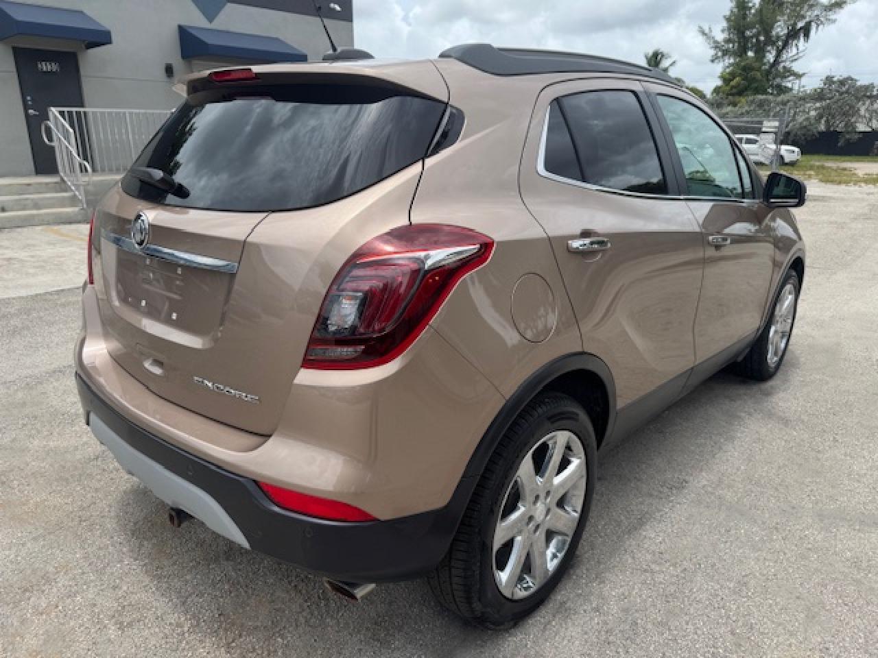 2019 Buick Encore Essence - Image 3