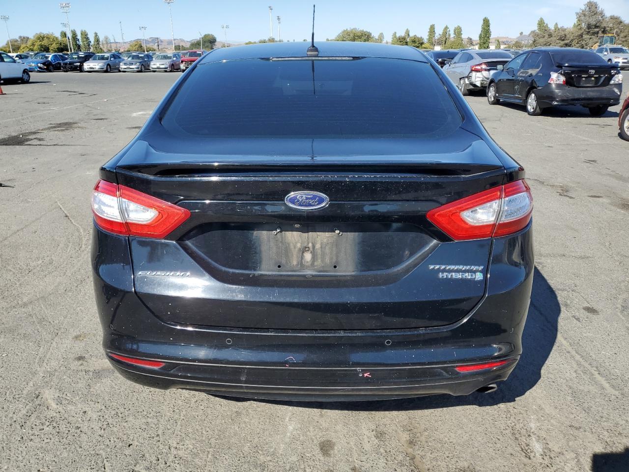 2016 Ford Fusion Titanium Hev - Фото 6