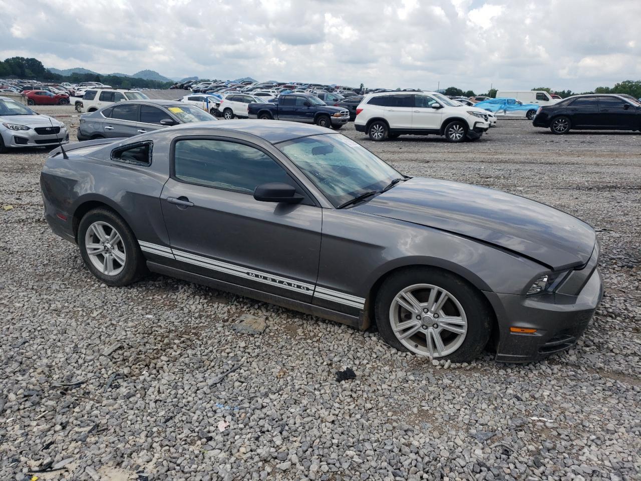 2013 Ford Mustang - Image 4