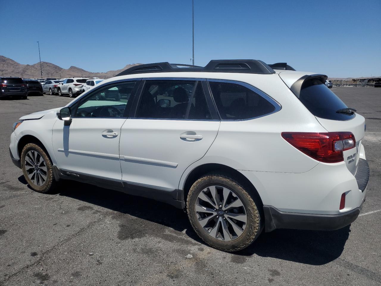 2016 Subaru Outback 2.5I Limited - Фото 2