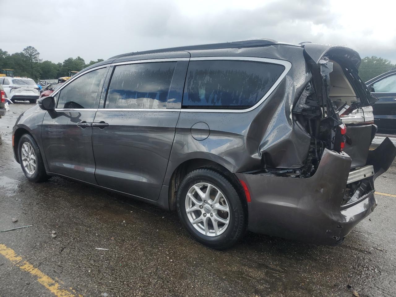 2022 Chrysler Pacifica Touring L - Фото 2