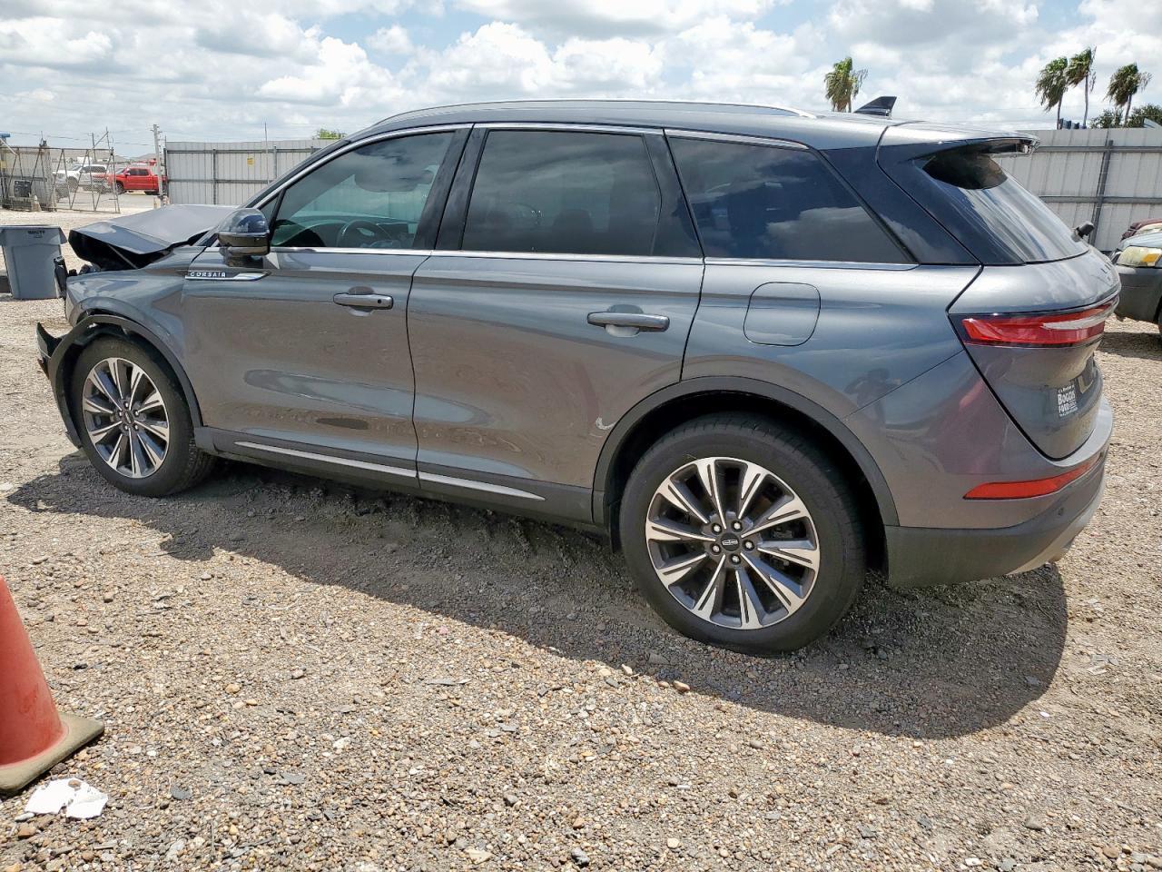 2022 Lincoln Corsair Reserve - Фото 2