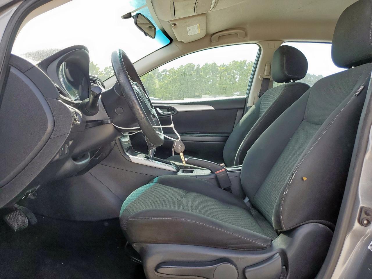 2019 Nissan Sentra S - Фото 7