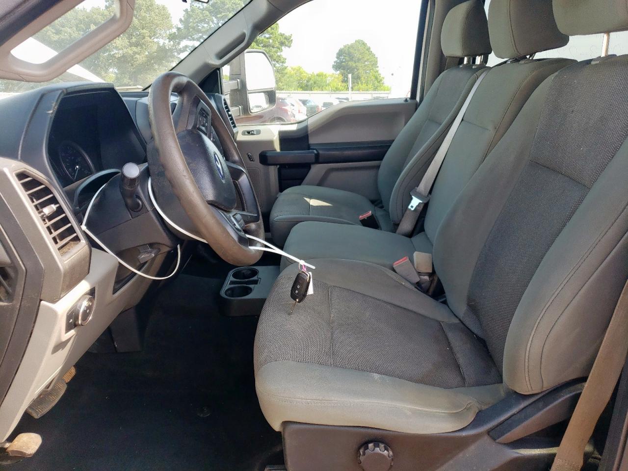 2019 Ford F350 Super Duty - Фото 7