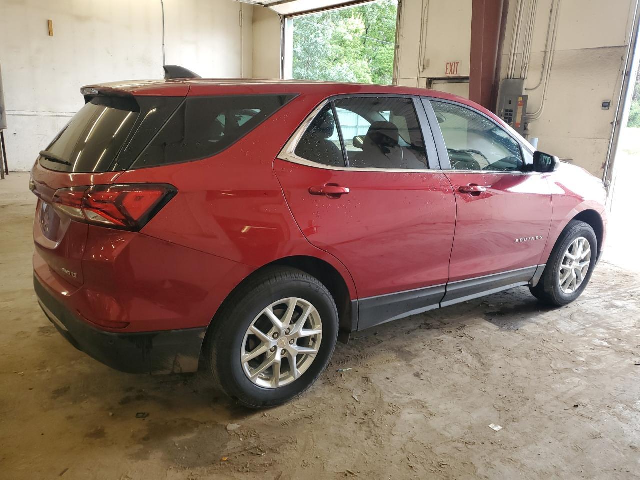 2022 Chevrolet Equinox Lt - Image 3