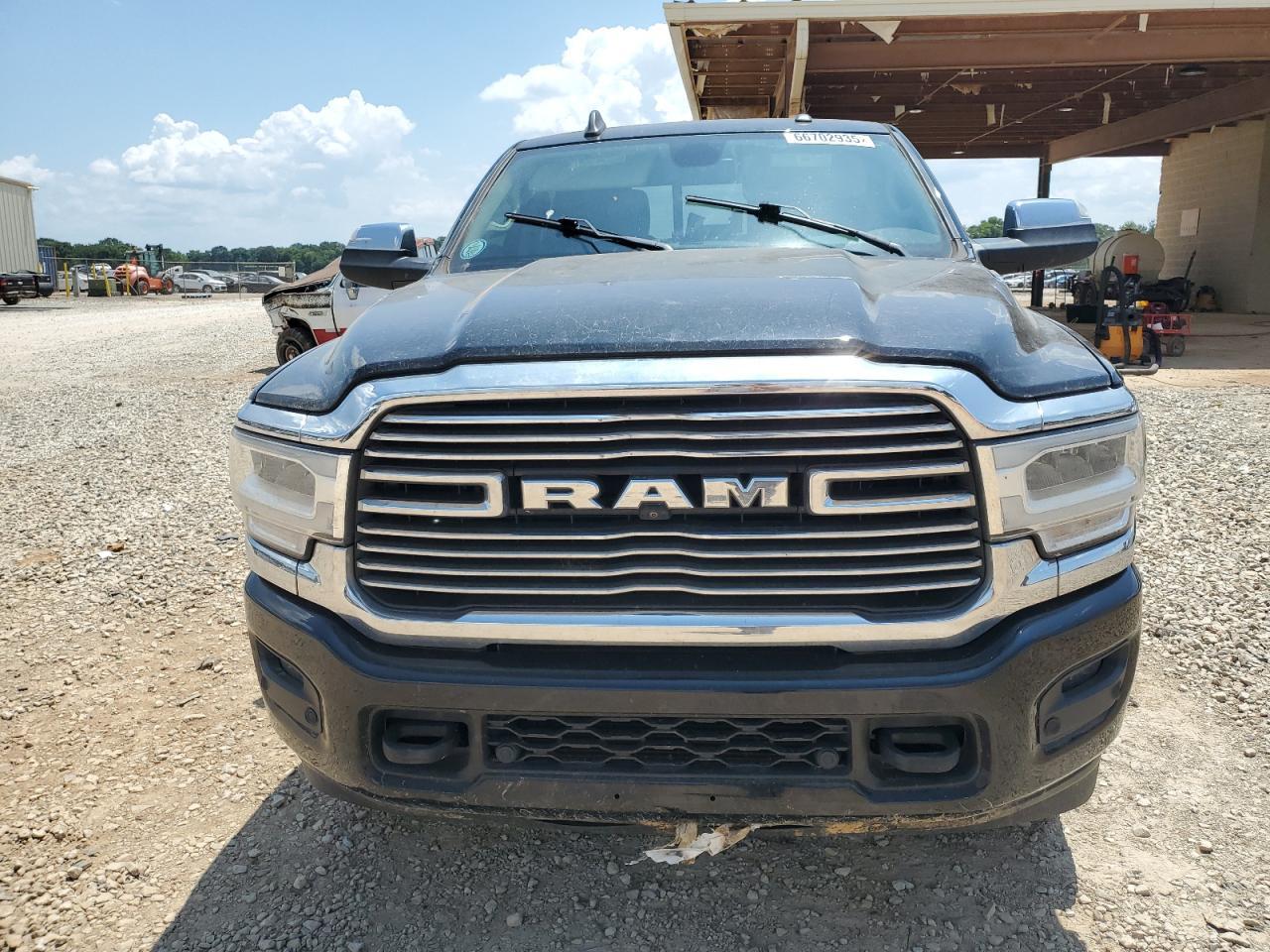 2021 Ram 2500 Laramie - Фото 5