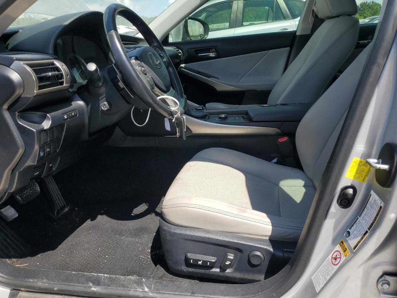 2016 Lexus Is 200T - Image 7