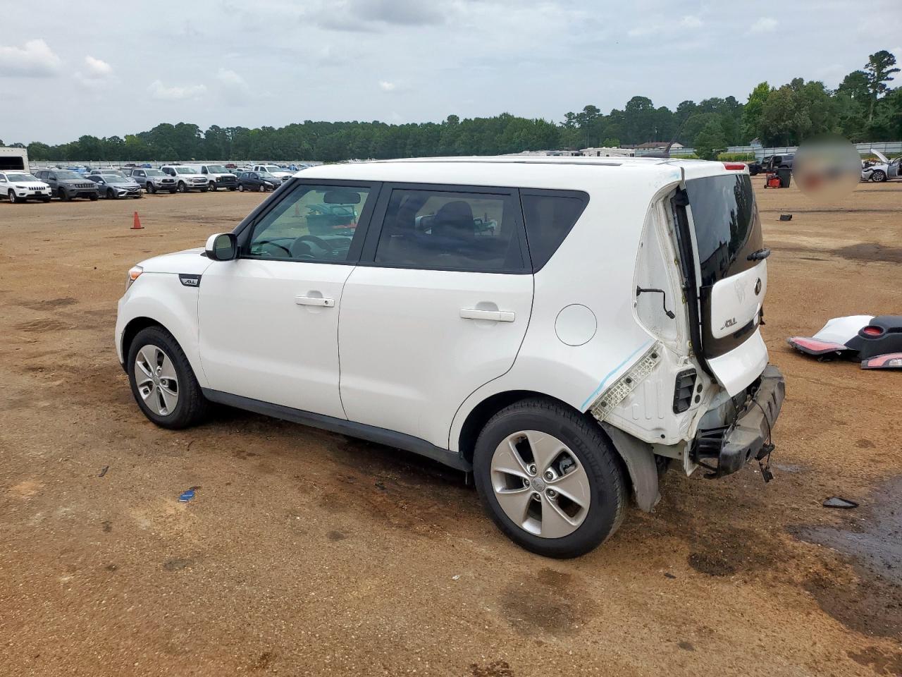 2016 Kia Soul - Image 2