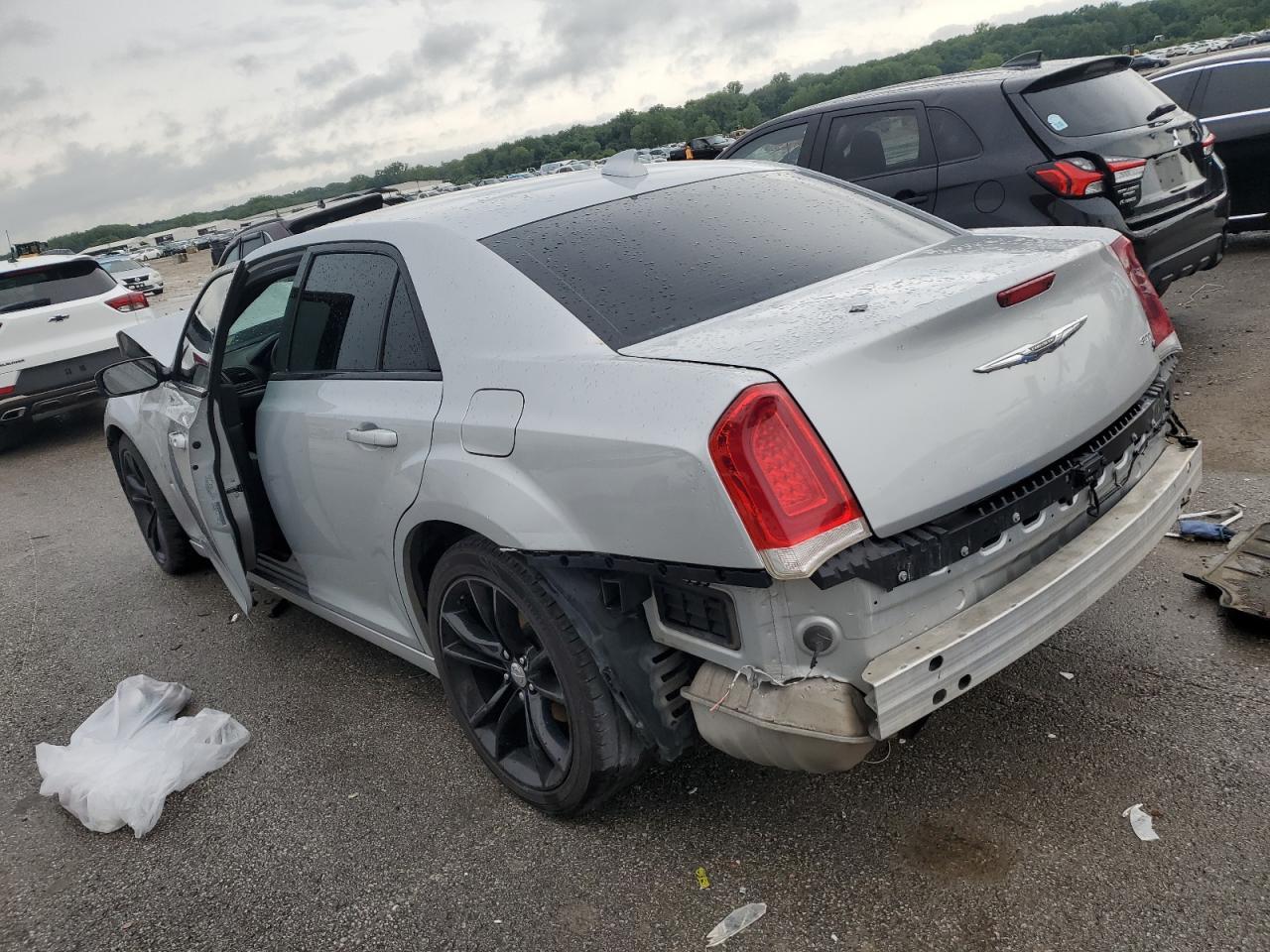 2019 Chrysler 300 S - Фото 2