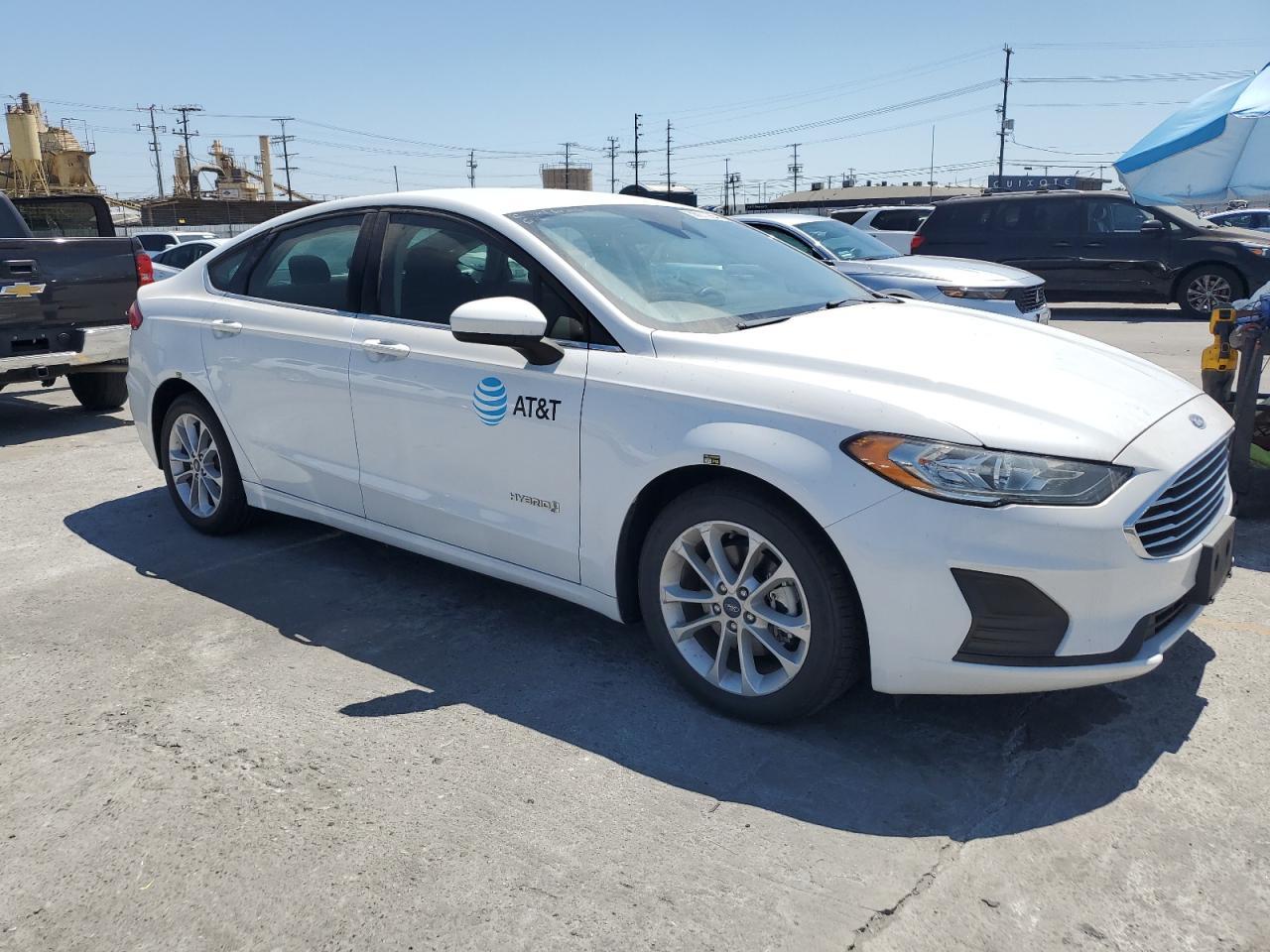 2019 Ford Fusion Se - Фото 4