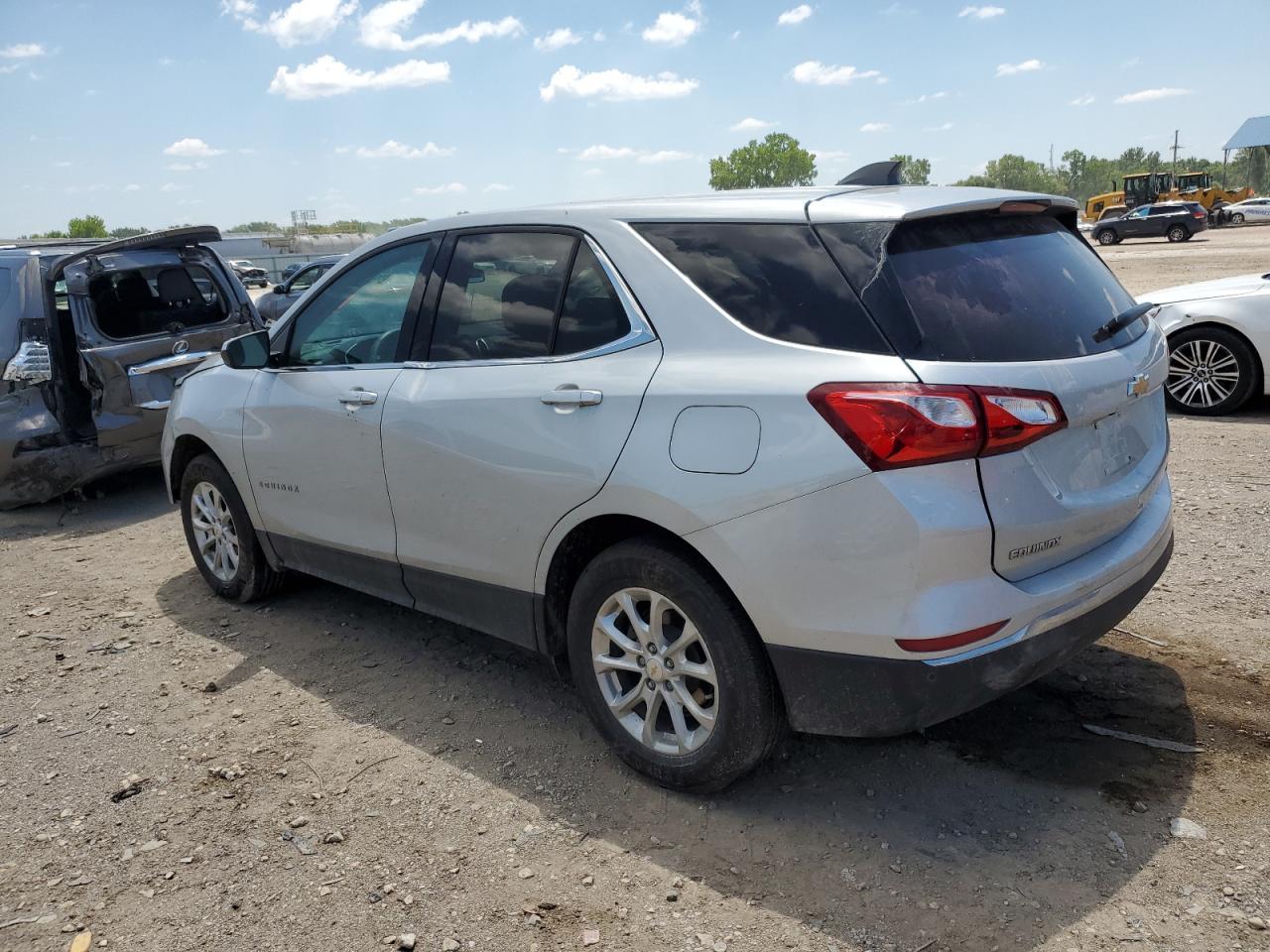 2020 Chevrolet Equinox Lt - Фото 2