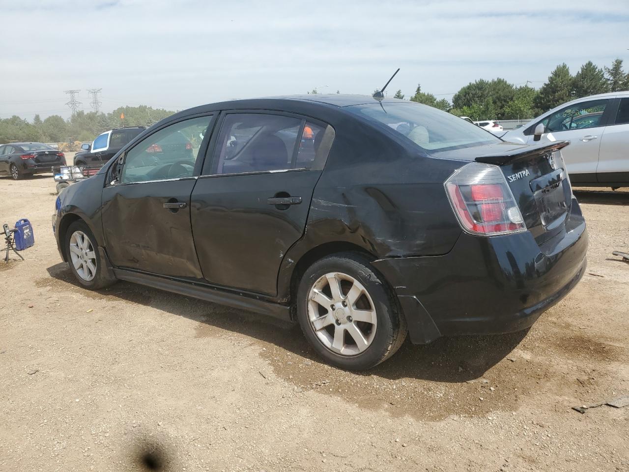 2010 Nissan Sentra 2.0 - Фото 2
