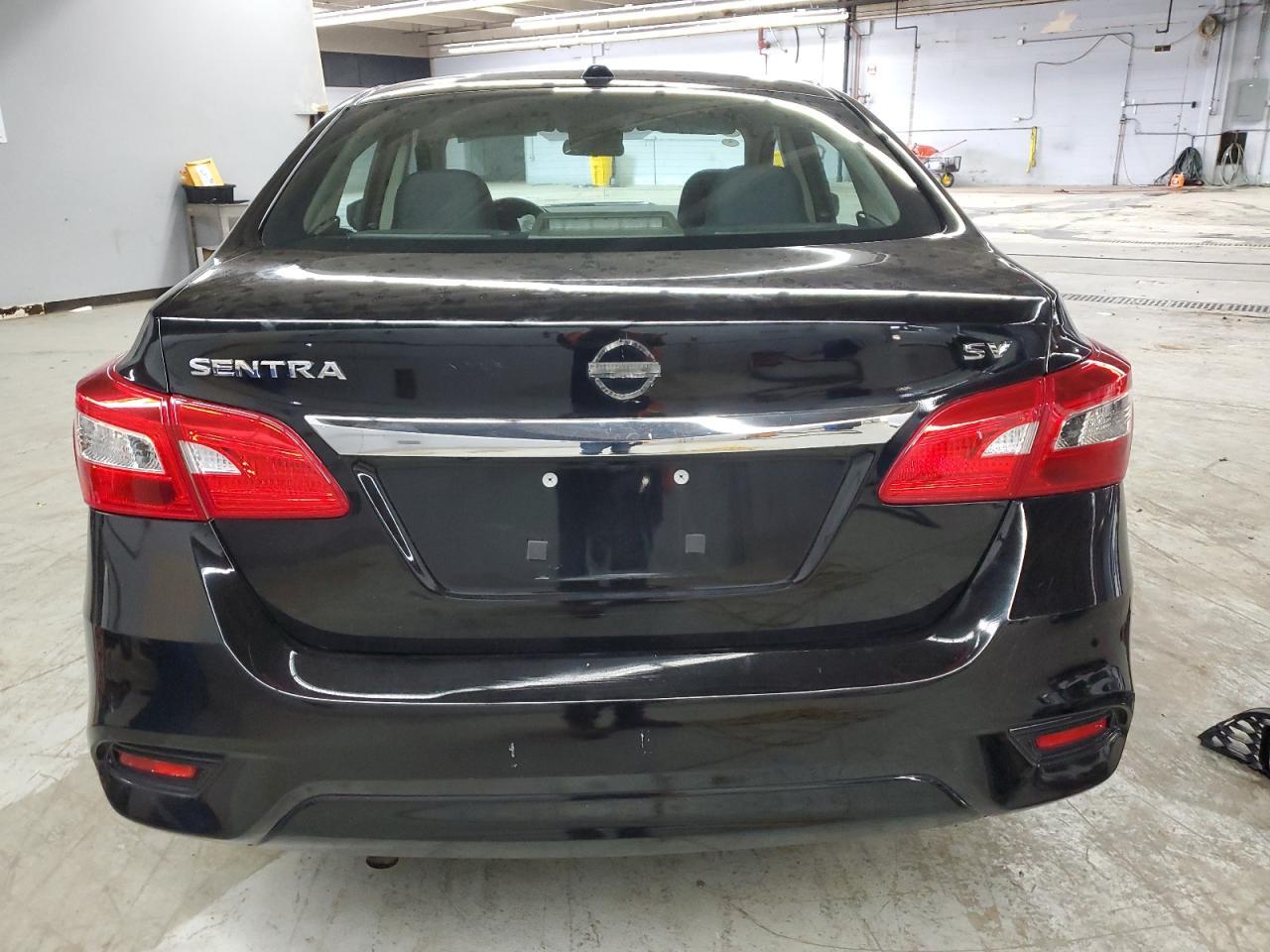 2018 Nissan Sentra S - Фото 6