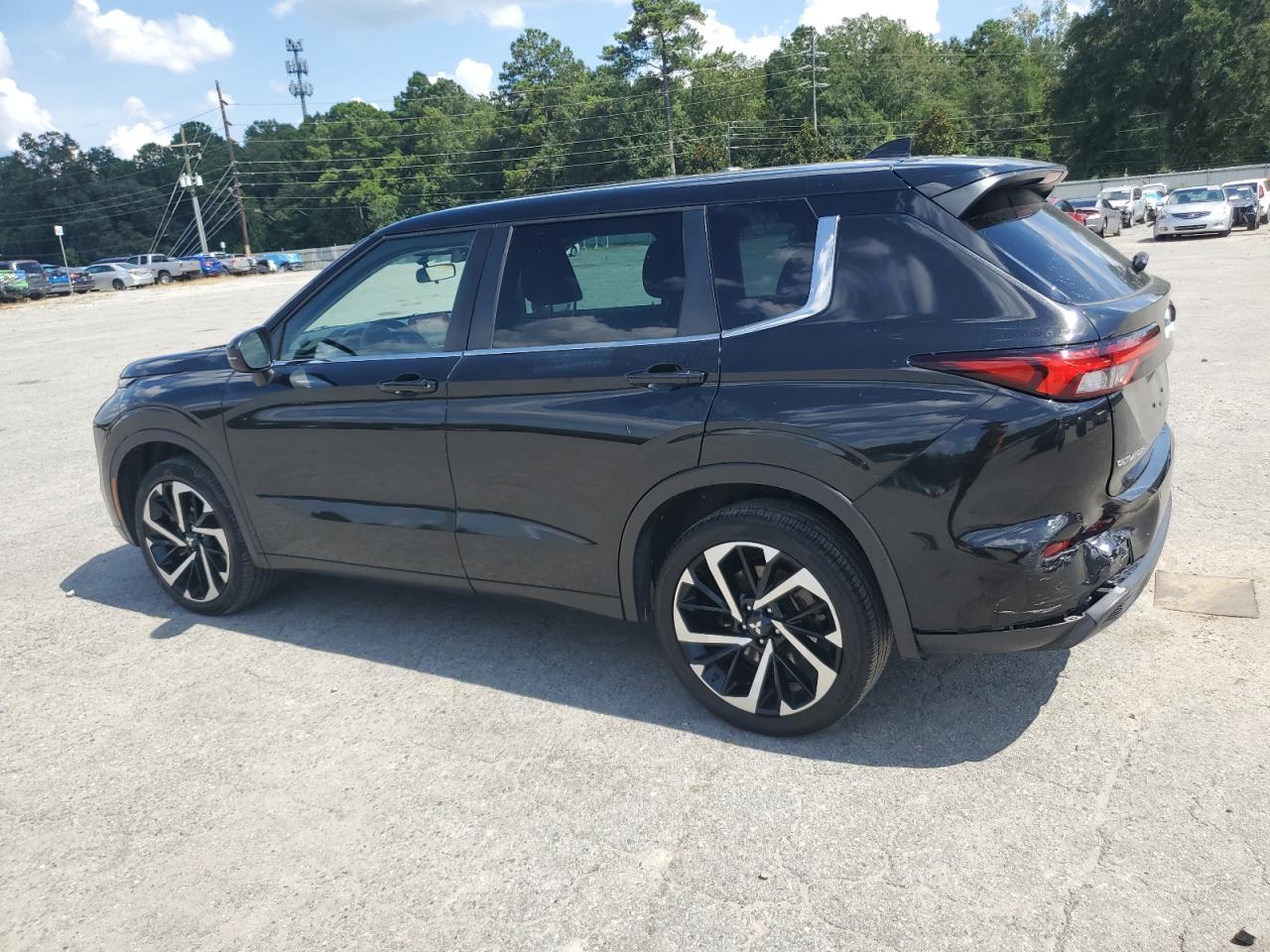 2022 Mitsubishi Outlander Es - Фото 2