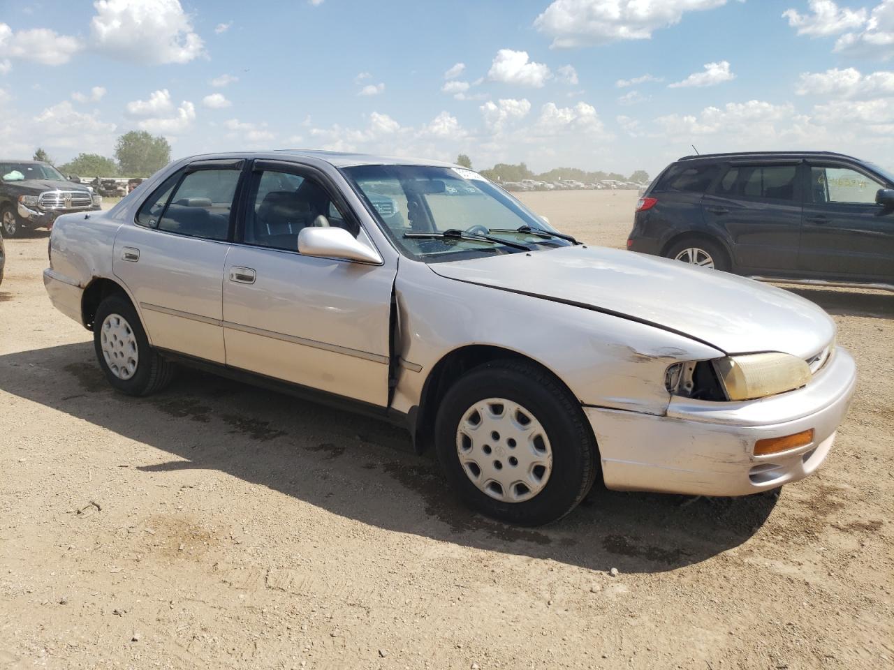 1996 Toyota Camry Dx - Фото 4