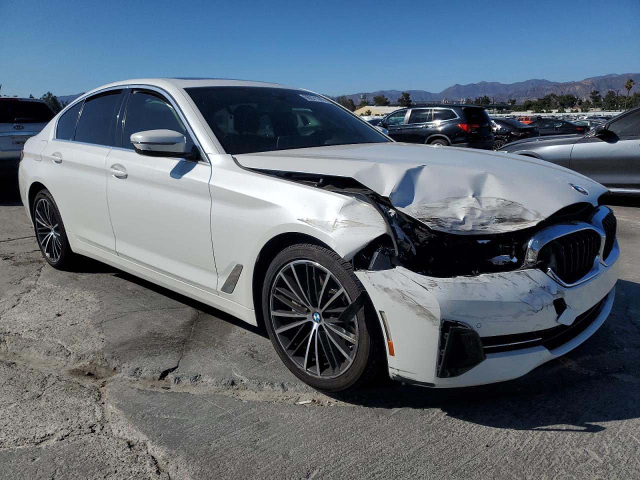 2021 BMW 530 I - Image 4