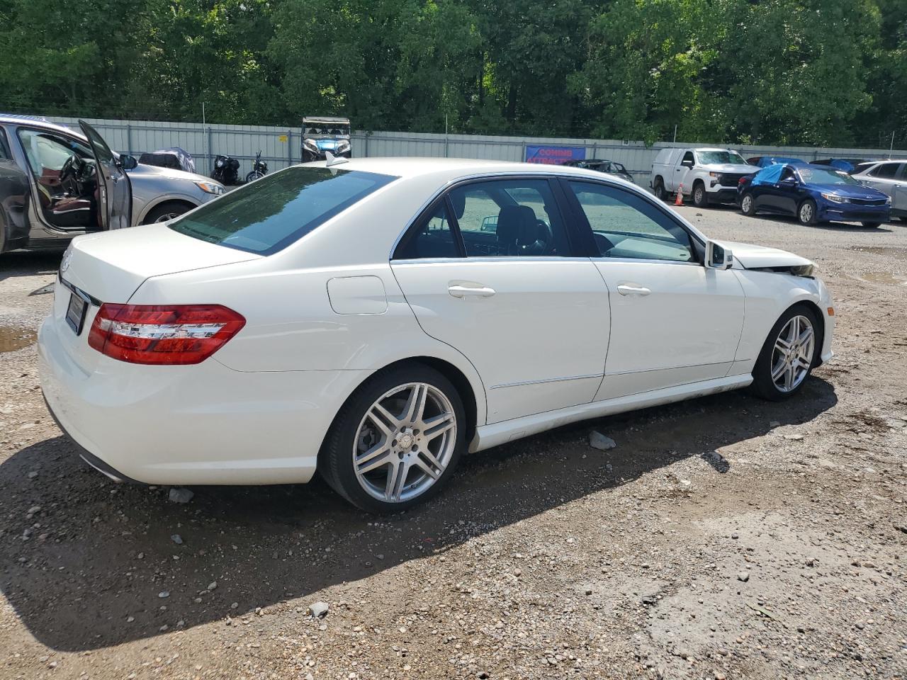 2010 Mercedes-Benz E 350 - Фото 3