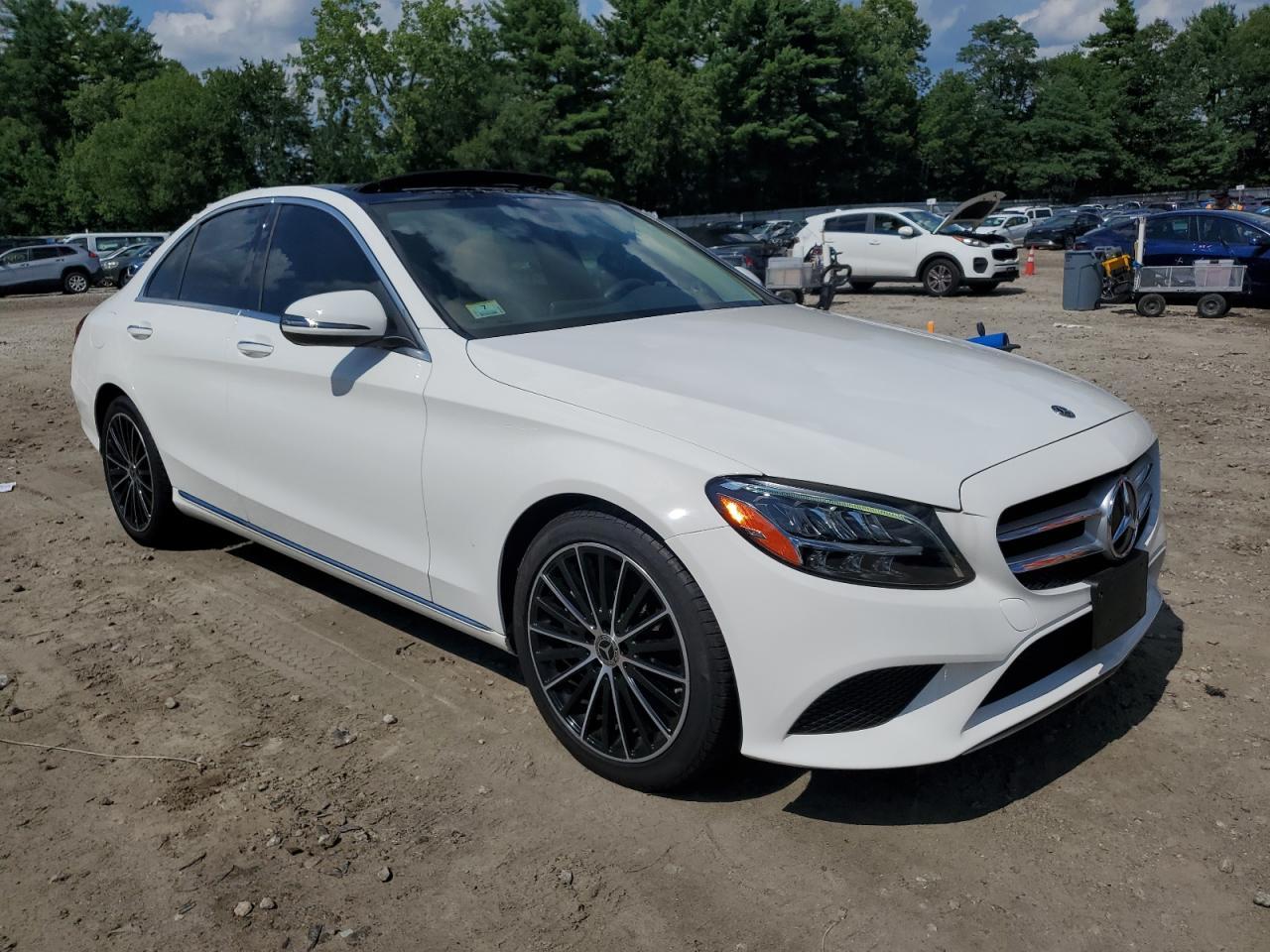 2021 Mercedes-Benz C 300 - Фото 4