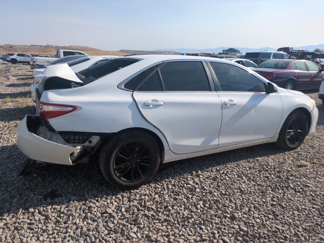 2017 Toyota Camry Le - Image 3