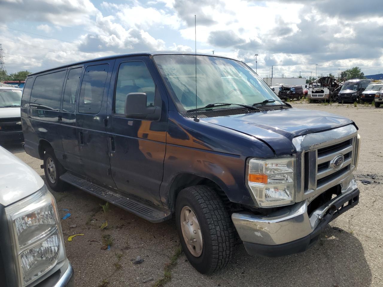 2008 Ford Econoline E150 Van - Фото 4