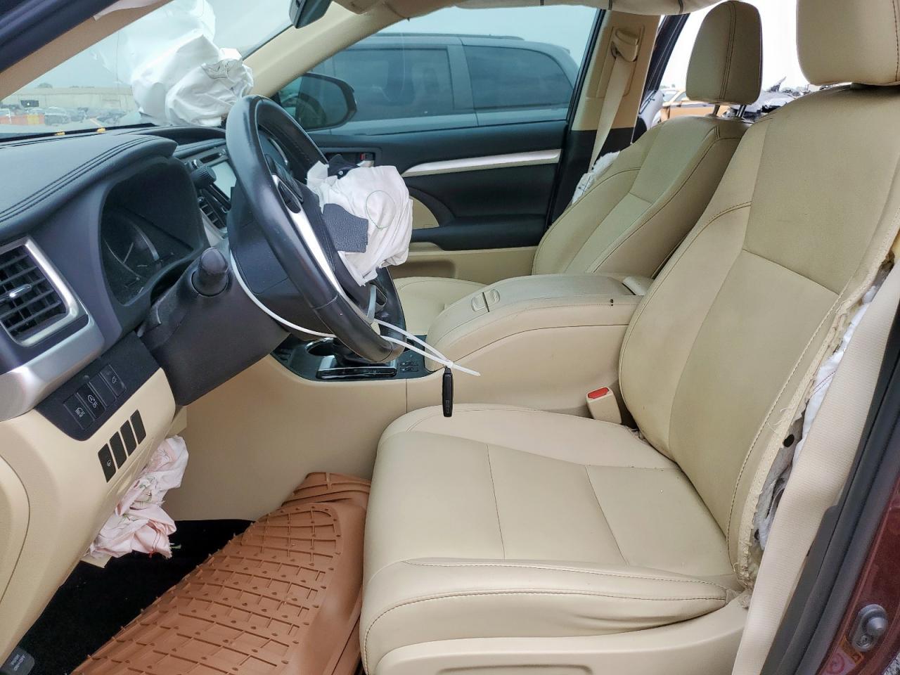 2019 Toyota Highlander Se - Фото 7