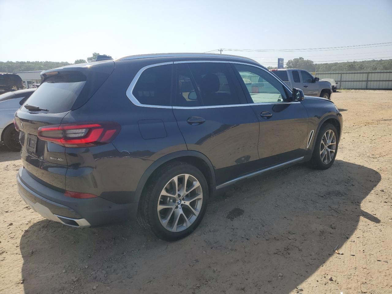 2020 BMW X5 Sdrive 40I - Фото 3