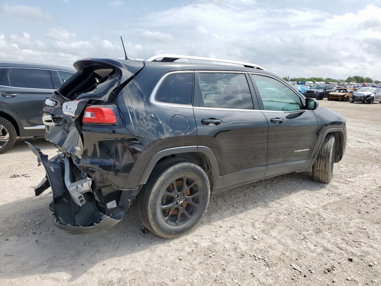 2017 Jeep Cherokee Latitude - Фото 3