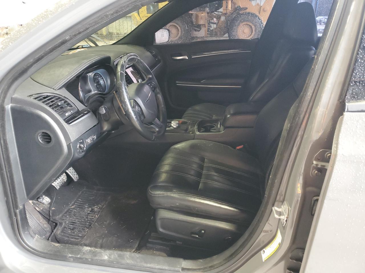 2018 Chrysler 300 S - Image 7