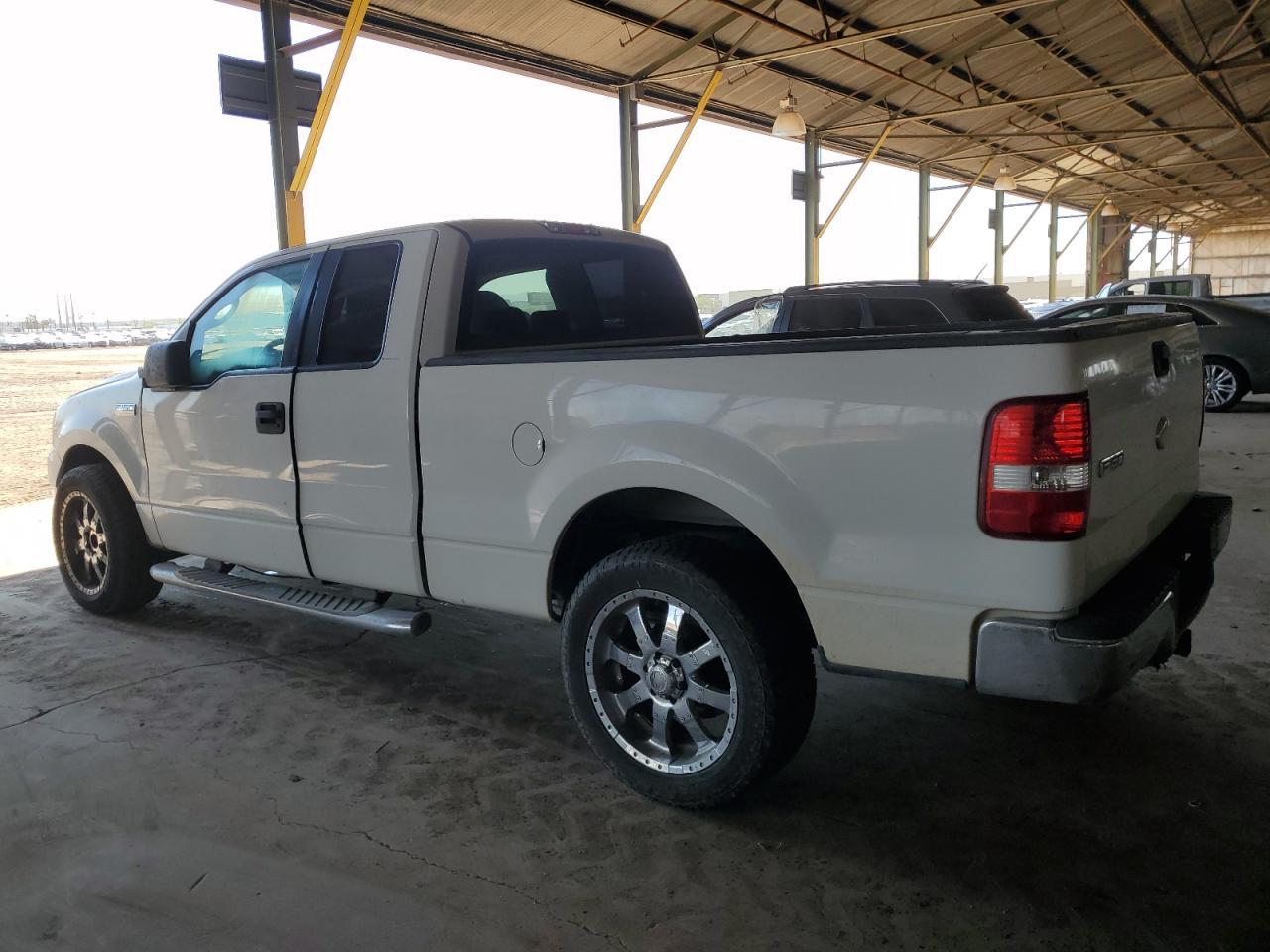 2006 Ford F150 - Image 2