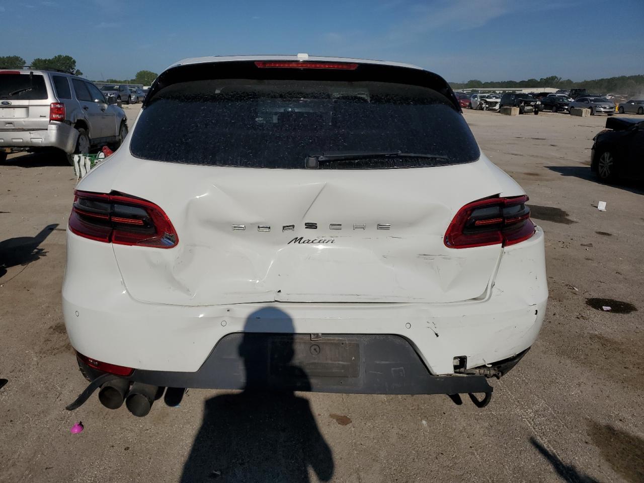 2018 Porsche Macan - Image 6