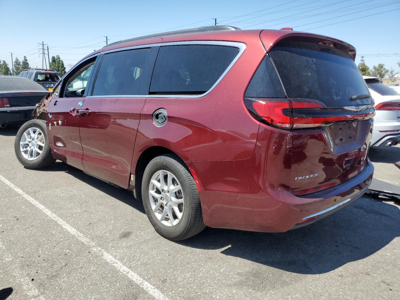 2022 Chrysler Pacifica Touring L - Фото 2