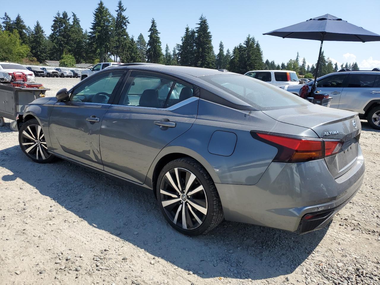 2021 Nissan Altima Sr - Фото 2