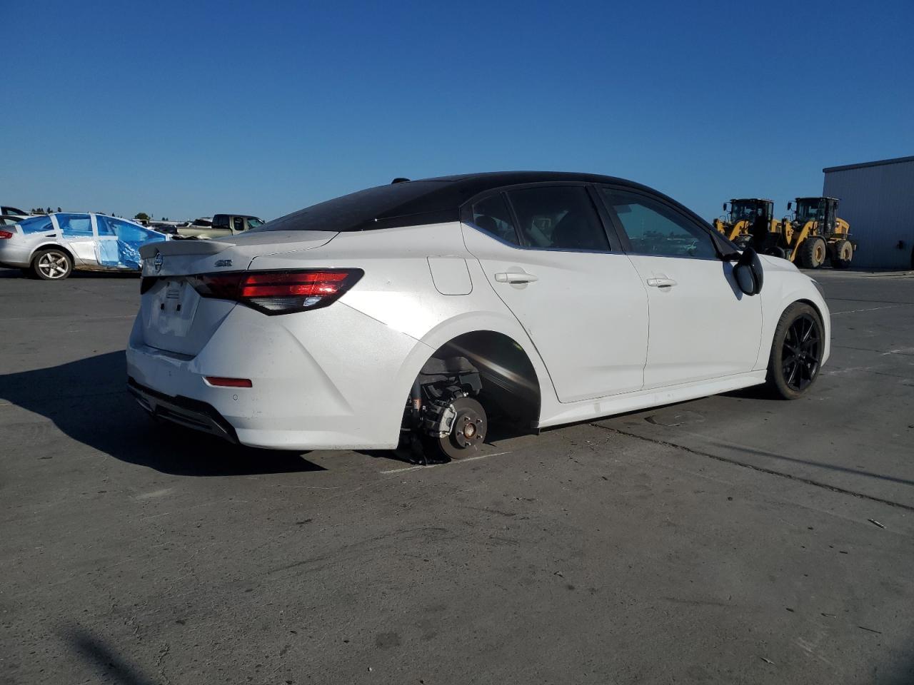 2022 Nissan Sentra Sr - Фото 3