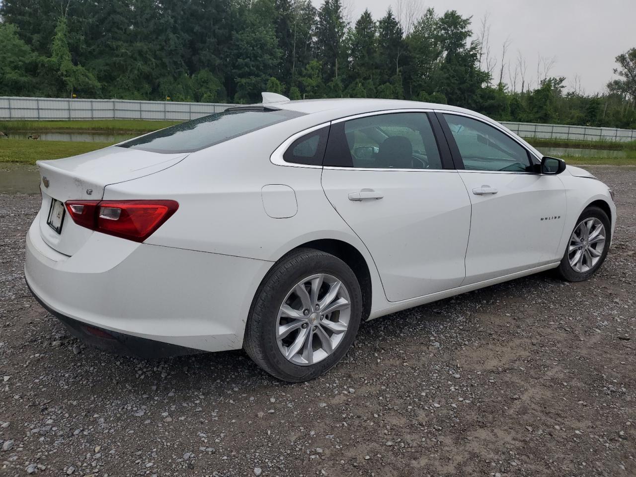 2023 Chevrolet Malibu Lt - Image 3