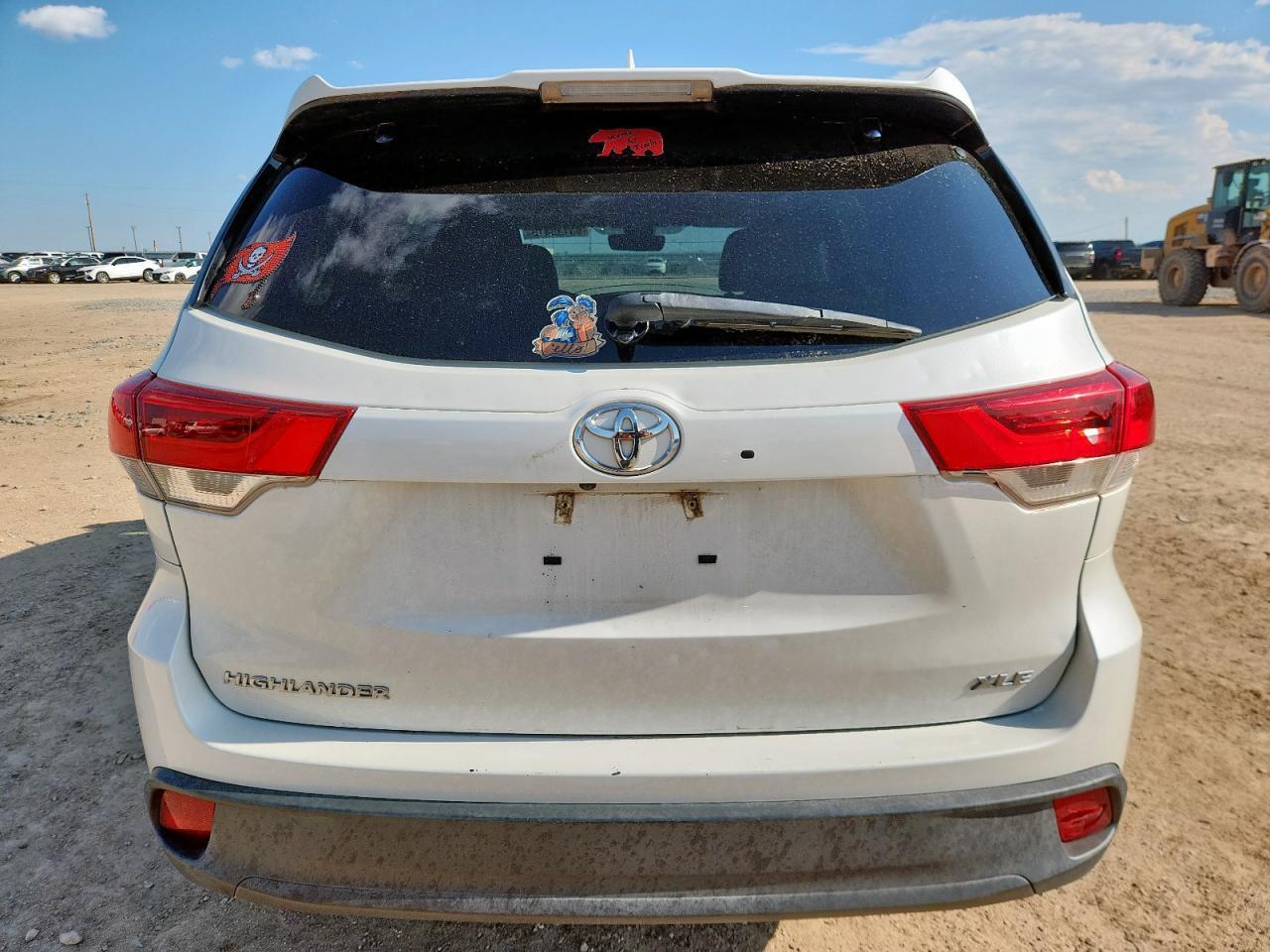 2018 Toyota Highlander Se - Фото 6