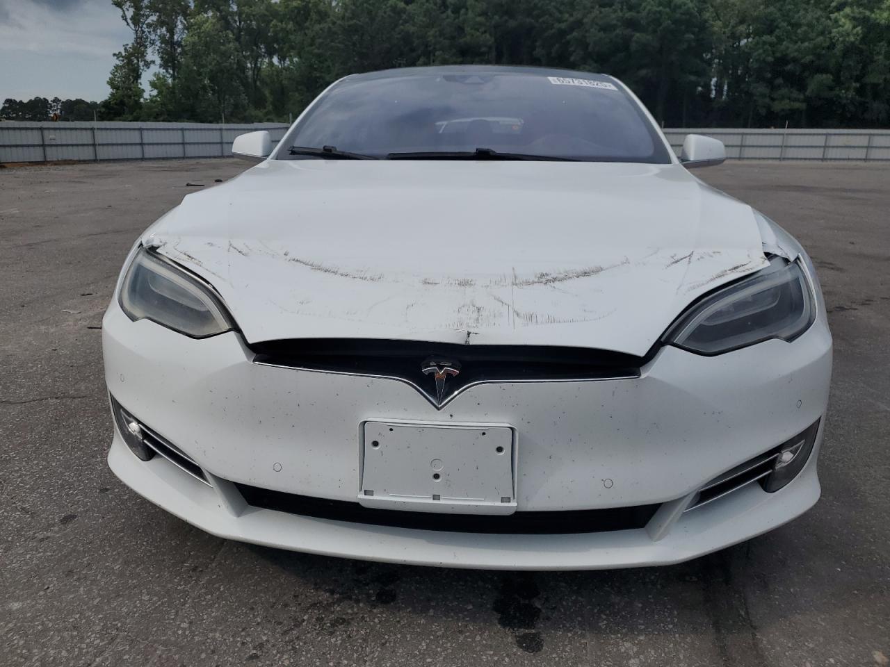 2016 Tesla Model S - Image 5