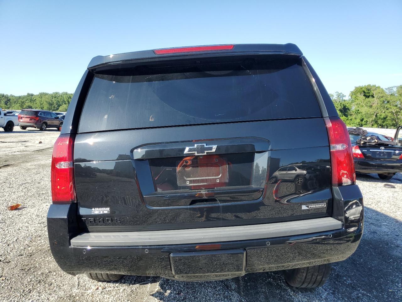 2018 Chevrolet Tahoe K1500 Premier - Image 6