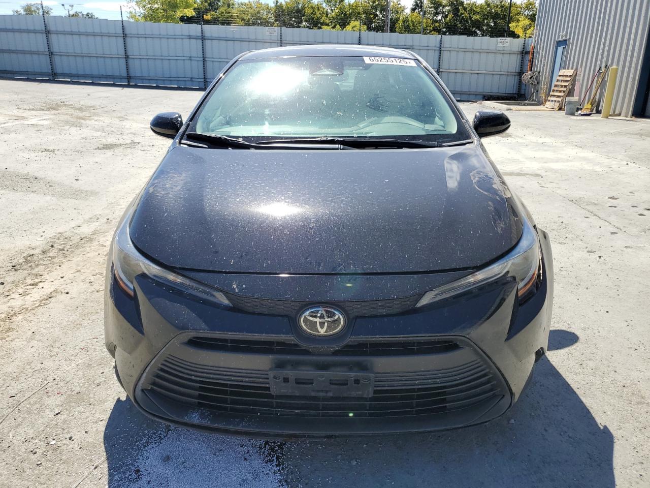 2023 Toyota Corolla Le - Image 5