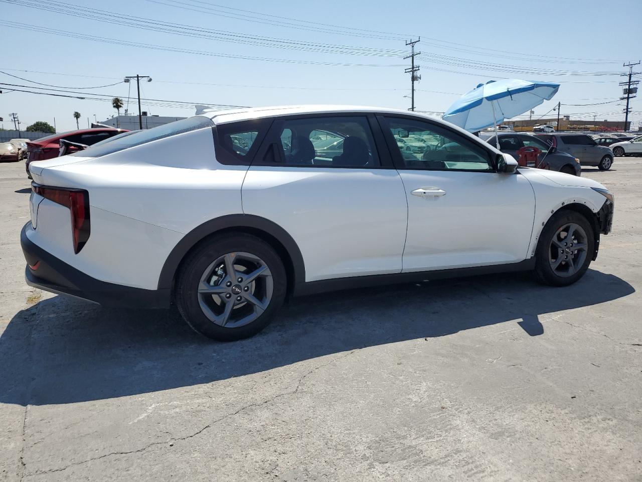 2025 Kia K4 Lx - Фото 3