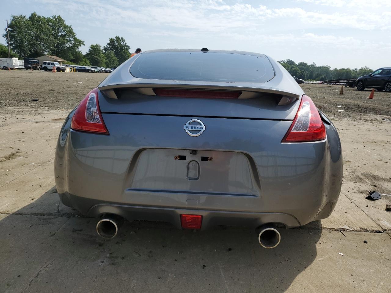 2011 Nissan 370Z Base - Фото 6