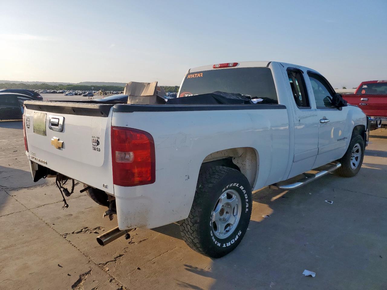 2008 Chevrolet Silverado K1500 - Image 3