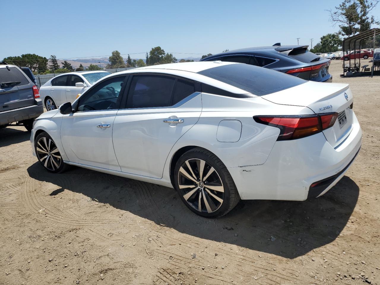 2019 Nissan Altima S - Image 2