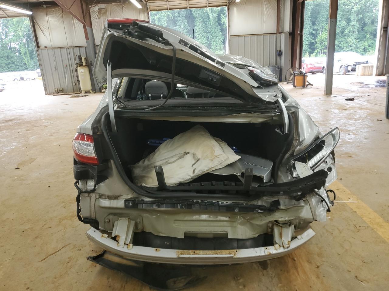 2016 Ford Fusion S - Фото 6