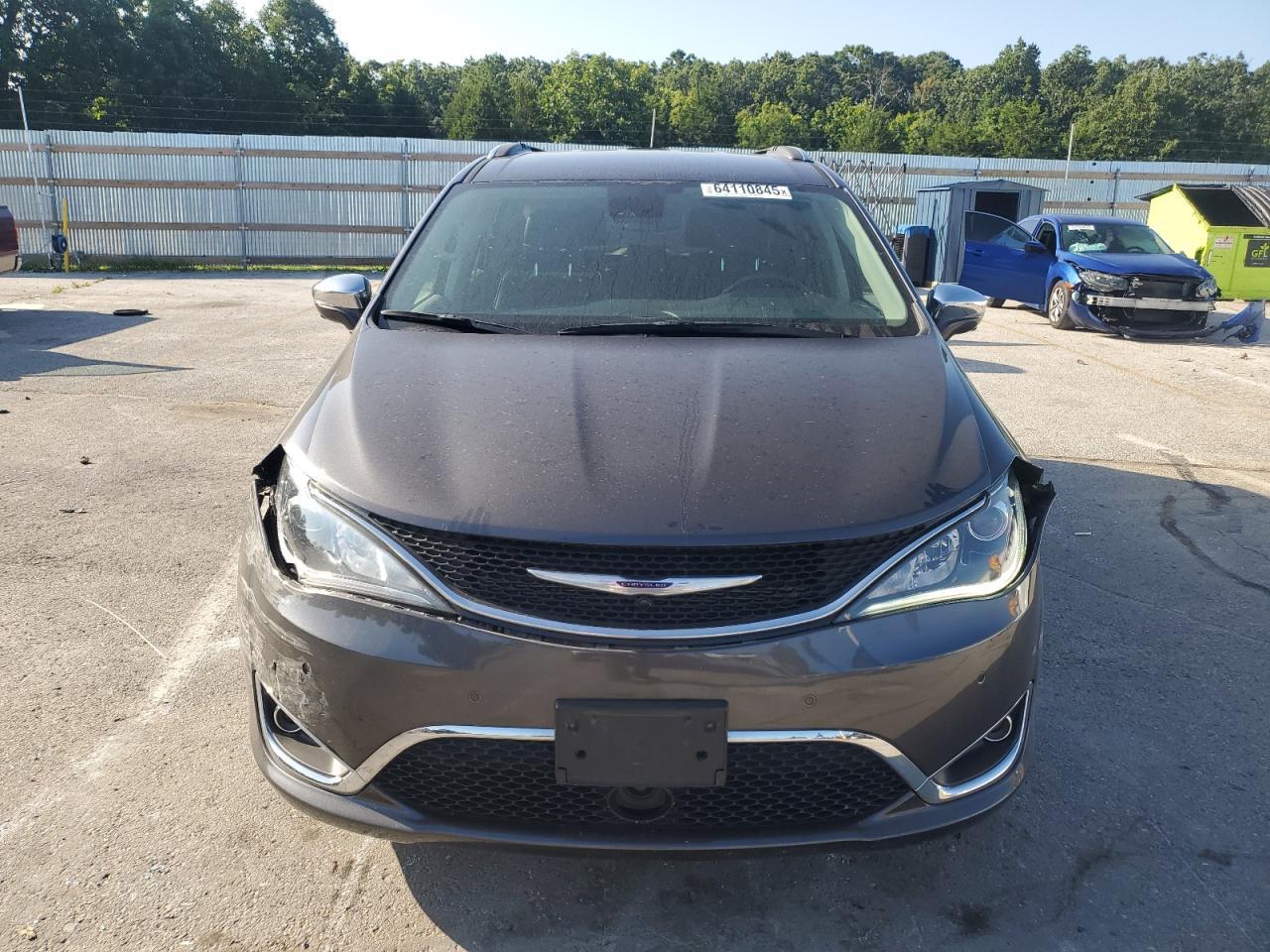 2019 Chrysler Pacifica Limited - Фото 5