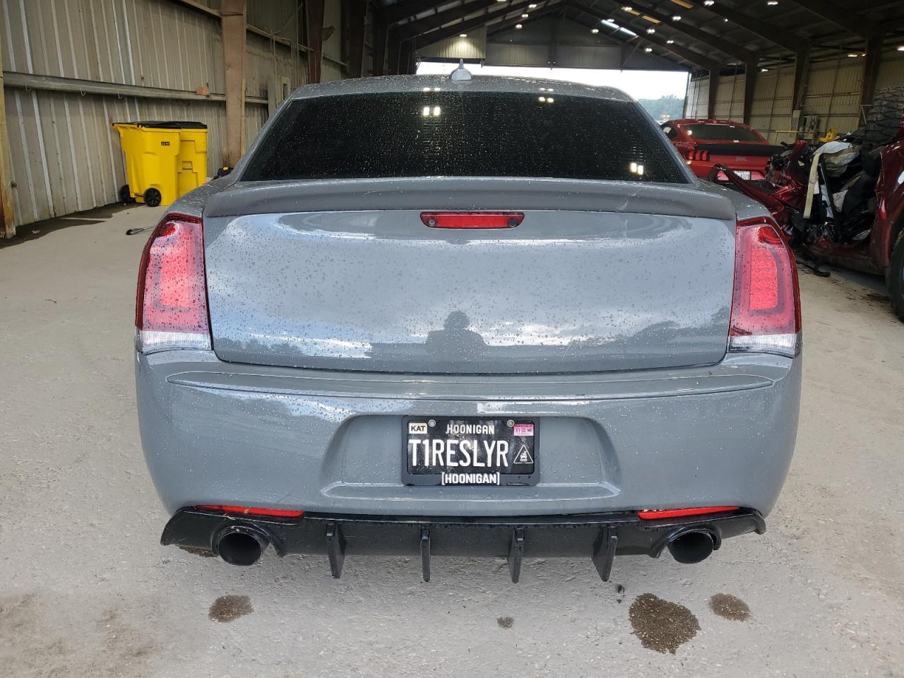 2018 Chrysler 300 S - Image 6