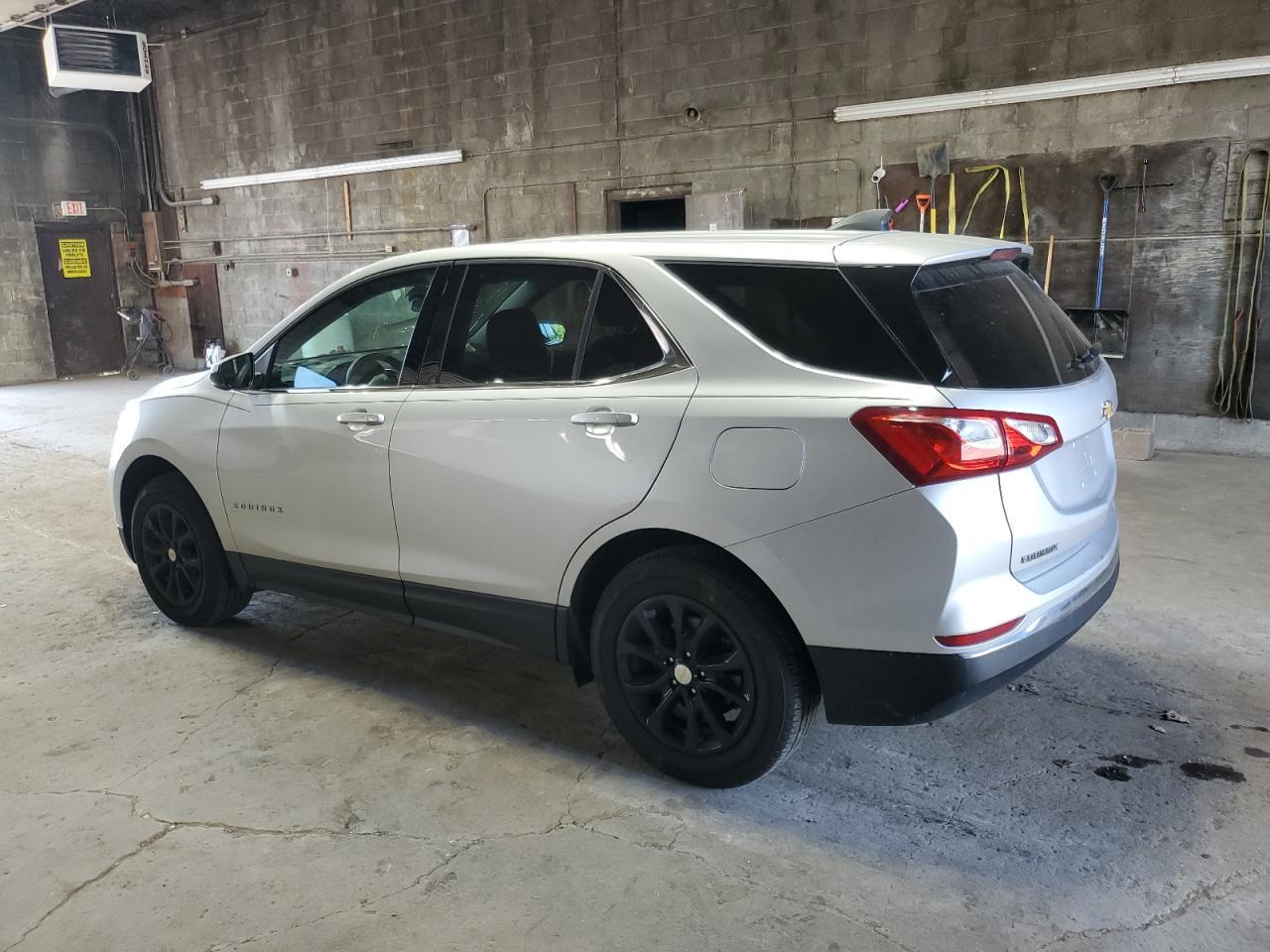 2020 Chevrolet Equinox Lt - Фото 2