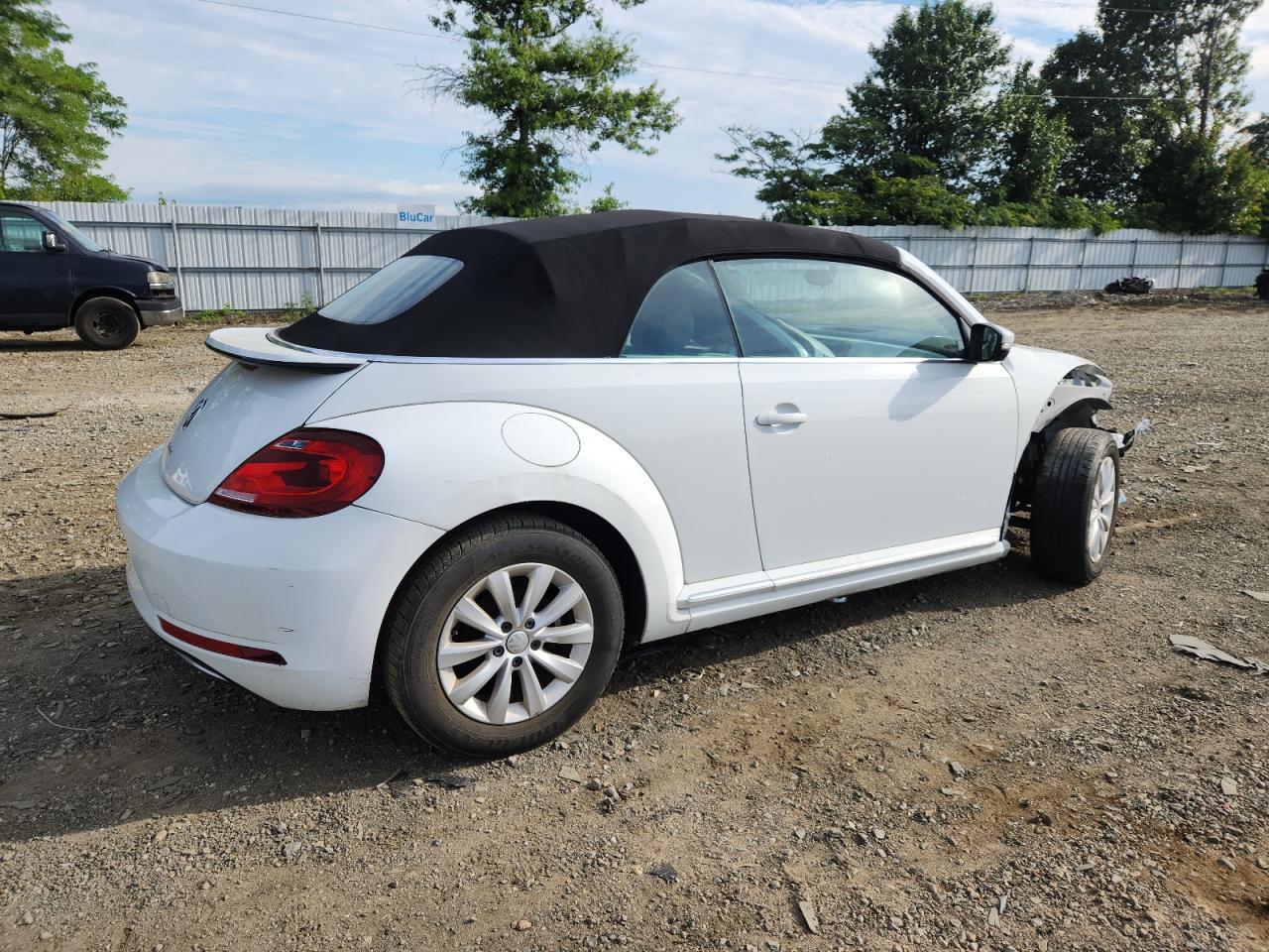 2018 Volkswagen Beetle S - Image 3