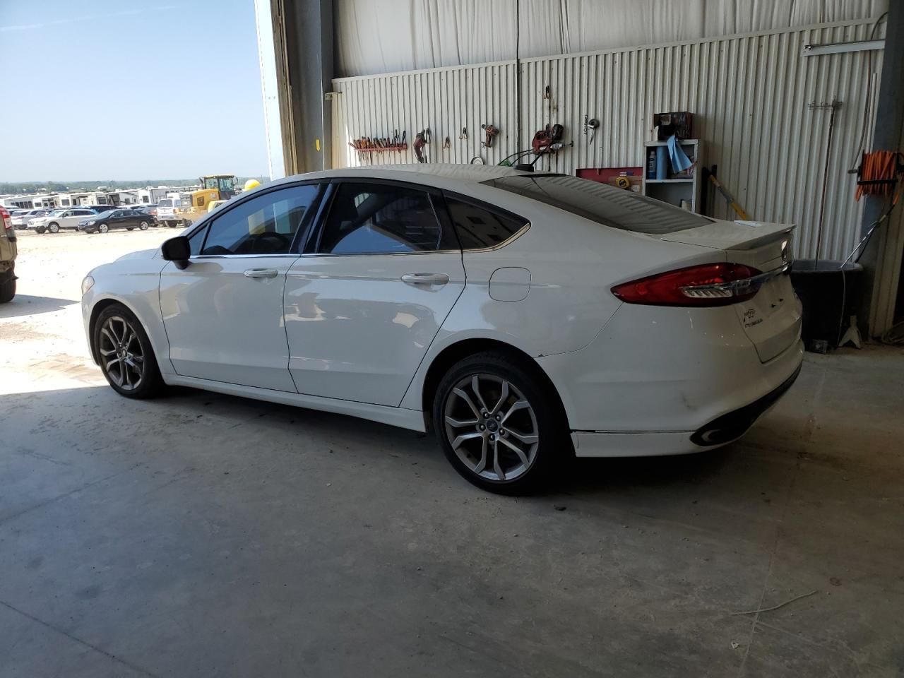 2017 Ford Fusion Se - Фото 2