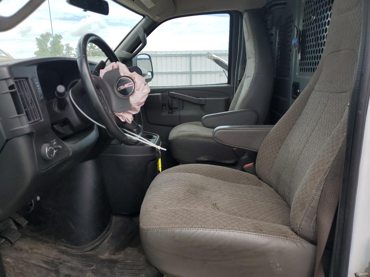 2023 GMC Savana G2500 - Фото 7