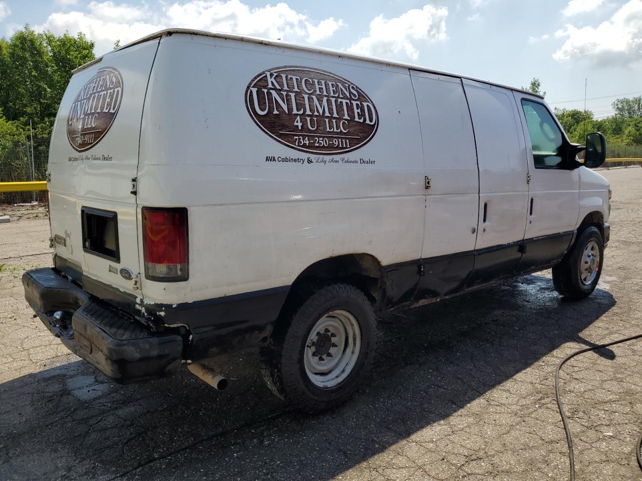 2009 Ford Econoline E250 Van - Фото 3